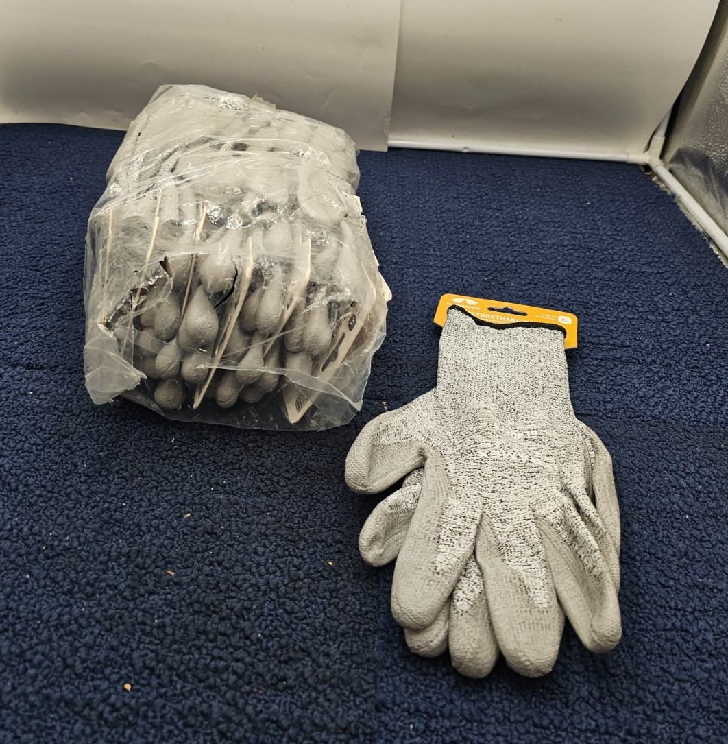 (QTY 11 Pairs) Pyramex GL402C5 Size 10 XL Polyurethane Coated Glove GL402C5HTXL
