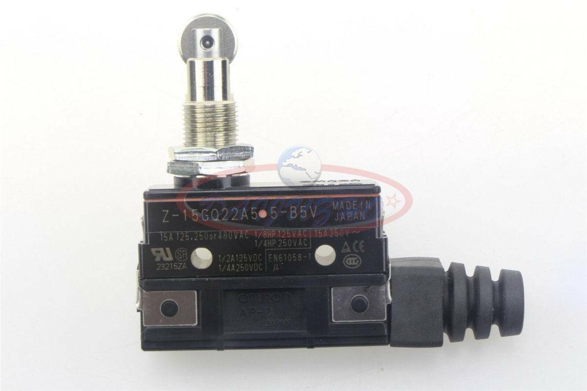 ONE Omron Z-15GQ22A55-B5V Micro Switch New