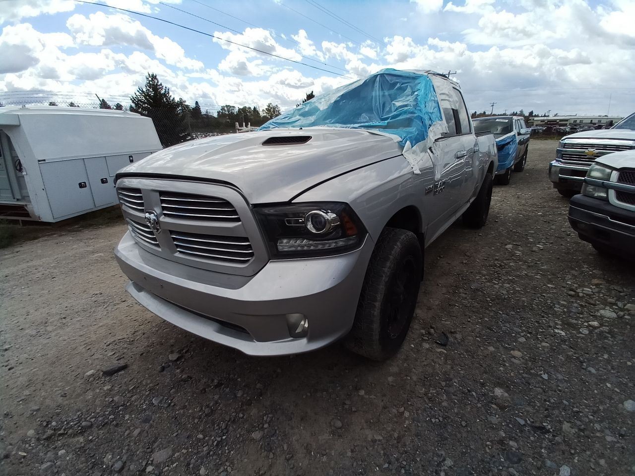 2016 RAM 1500 Air Shutter (12977403