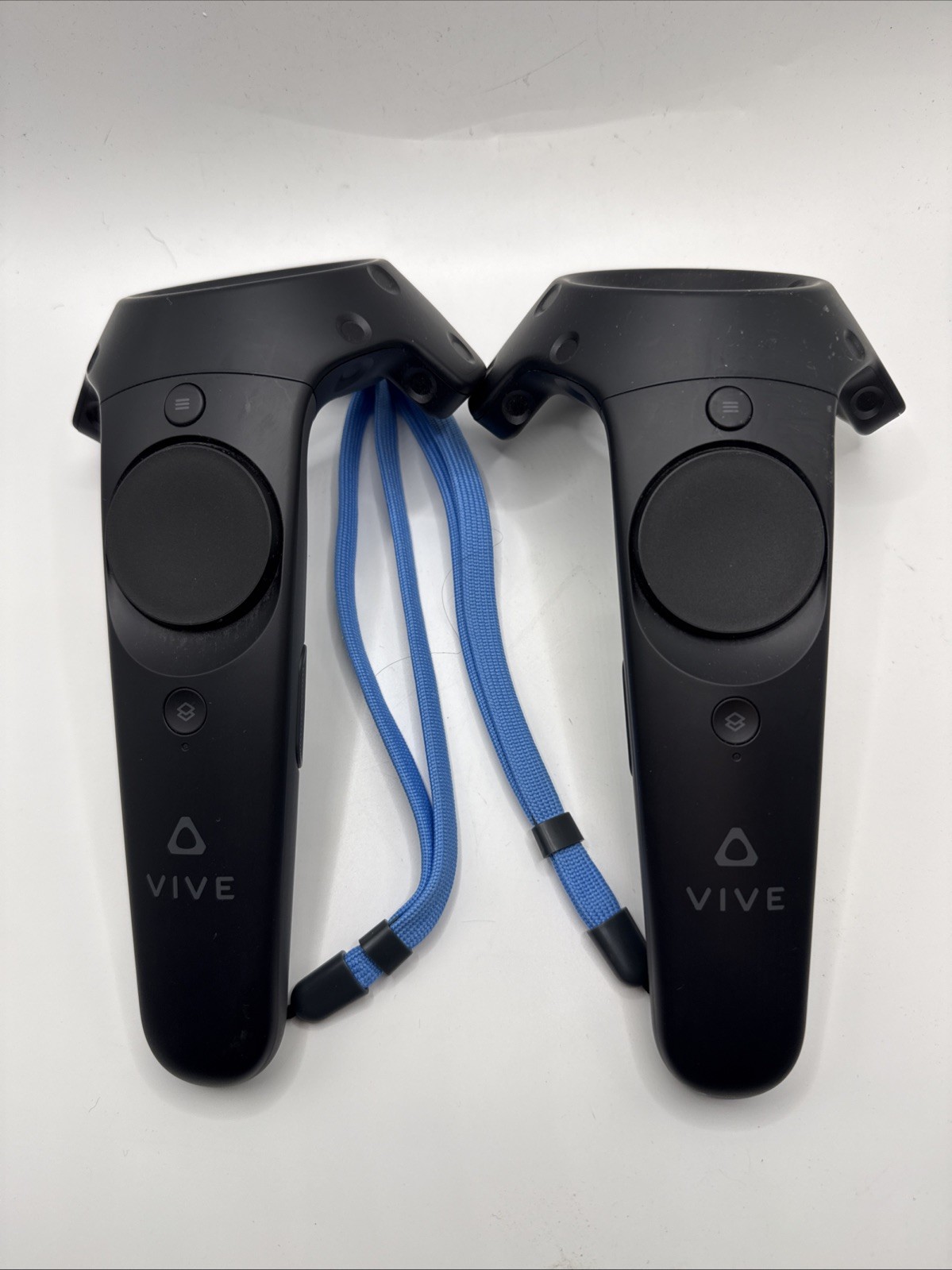 2x HTC Vive Controller Wand Pair Two Straps VR Virtual Reality Excellent Set