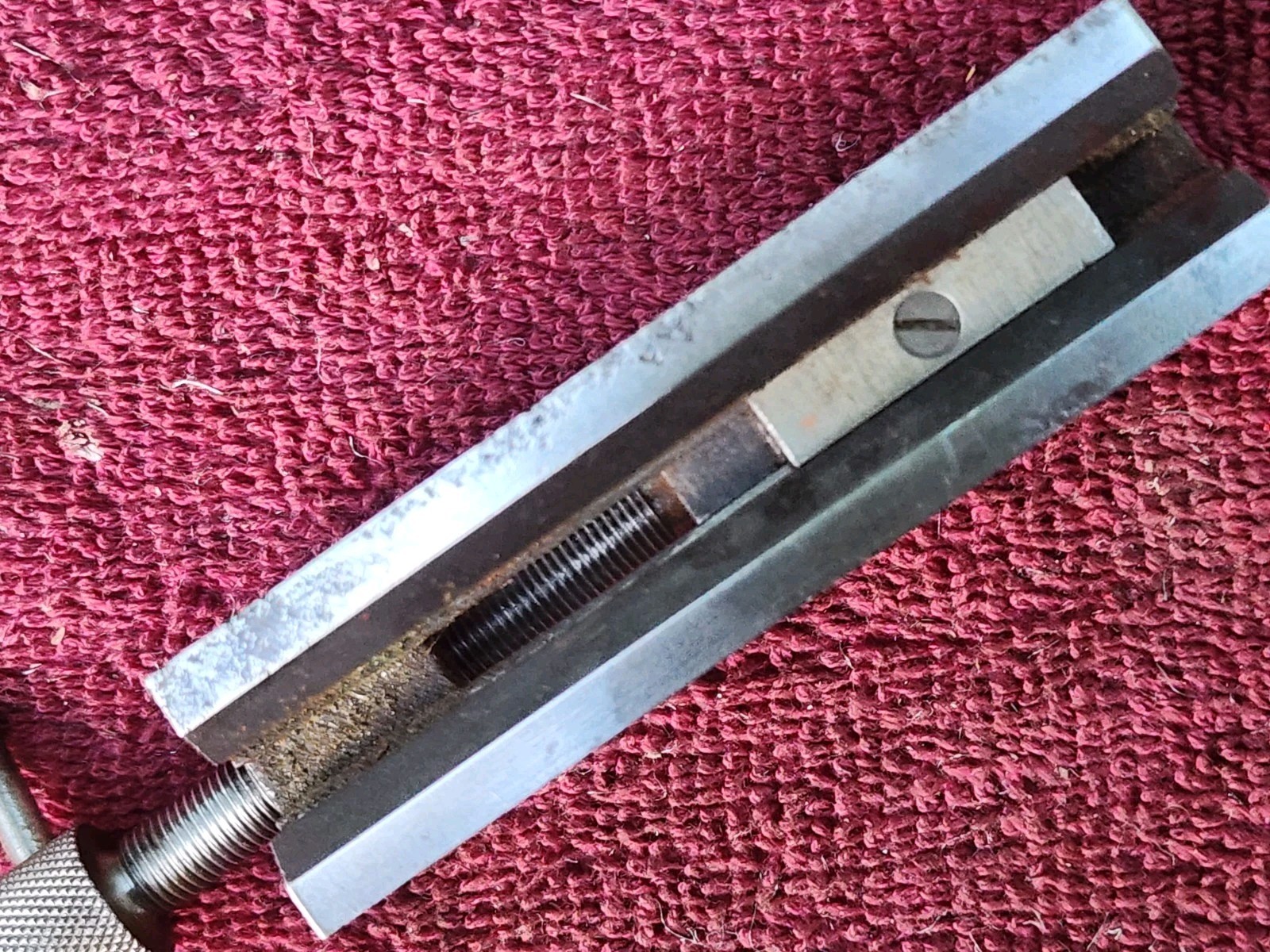 Vintage Unmarked Toolmakers Vise, 3-1/4" Body, 7/8" Wide