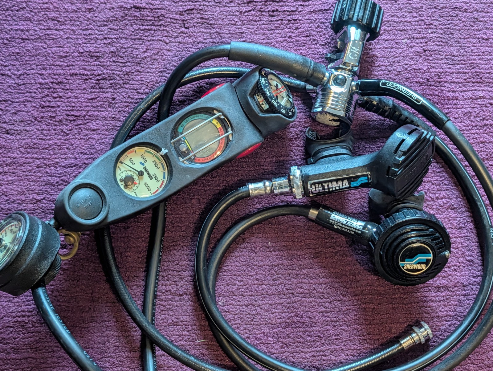 Sherwood Octopus w/  1st & 2nd Reg's  Ultima & gauge Set comp & Genesis Vfine #2