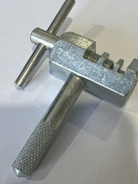 ! VINTAGE NOS CYCLO RIVOLI CHAIN LINK EXTRACTING TOOL GREAT QUALITY