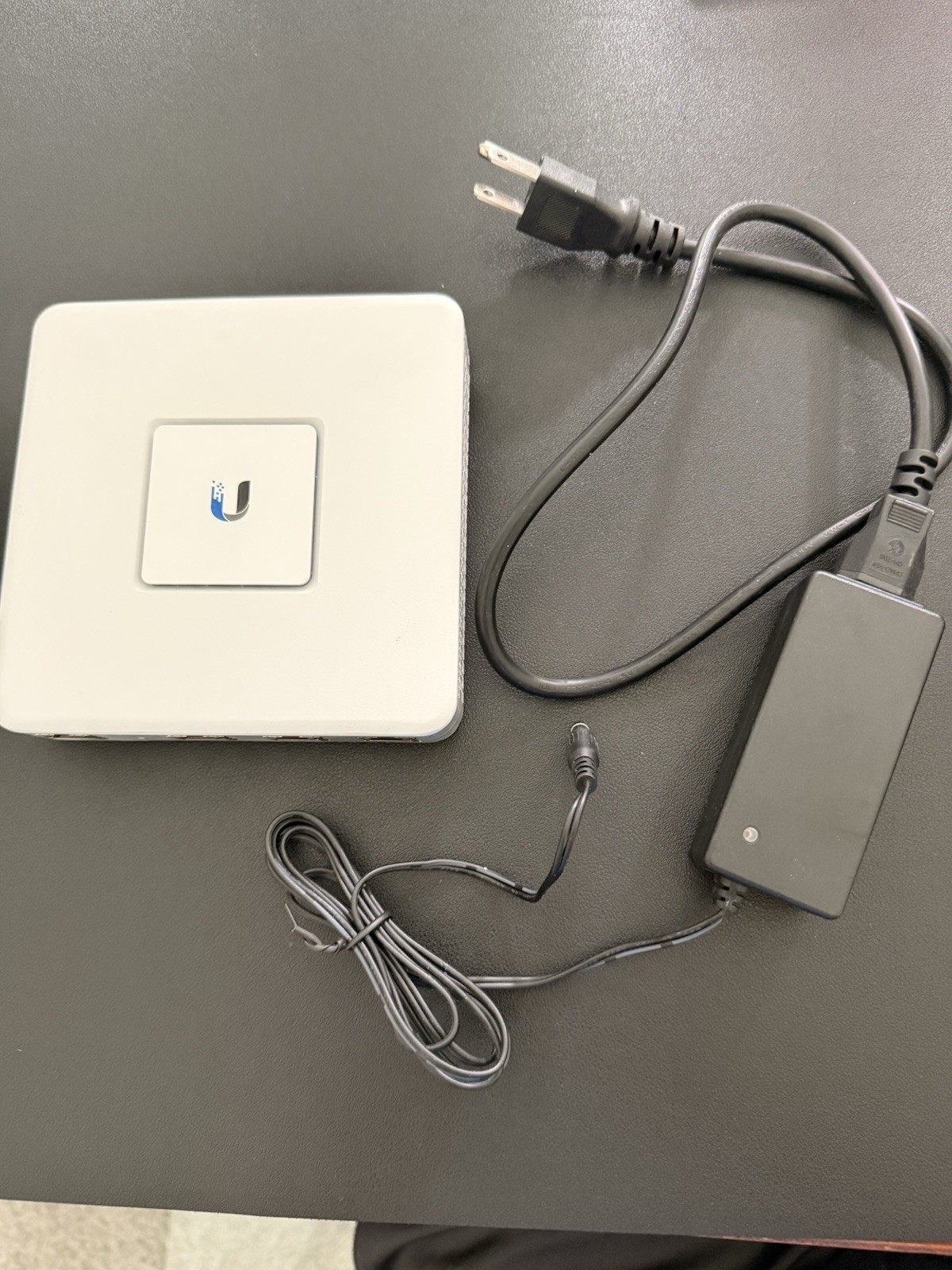 Ubiquitous Networks UniFi Security Gateway 1000Mbps Gigabit USG