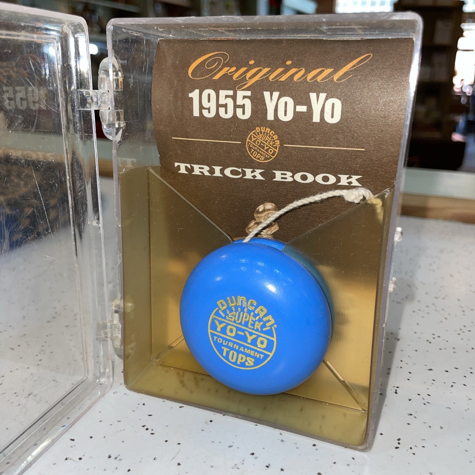 1955 Duncan Super Yo-Yo Blue and Tournament Tips & Trick Book w/ Case New