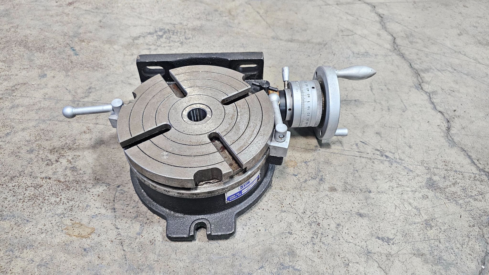 STM 326505 HV-8 8" Horizontal/Vertical Rotary And Dividing Table