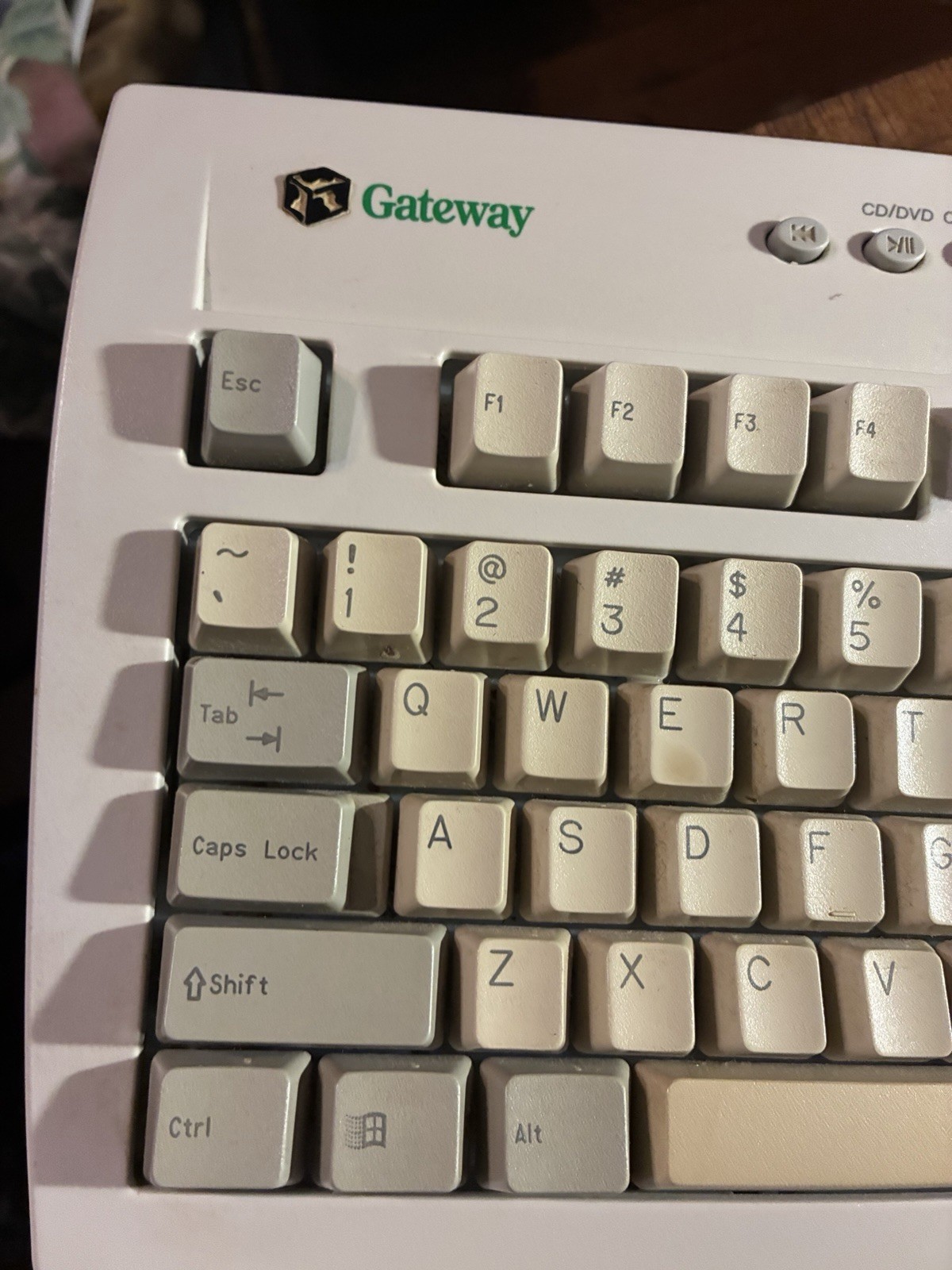 Gateway 2000 Working Keyboard & Software Bundle - Items In Desc