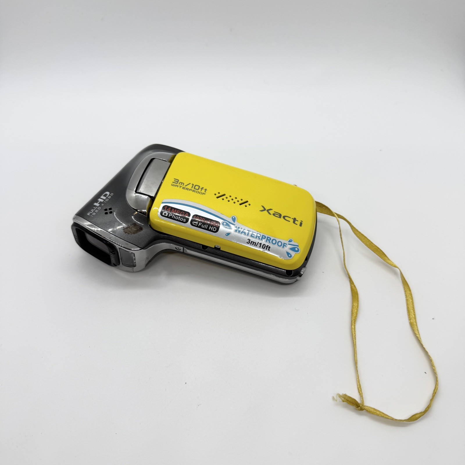 Sanyo  Xacti VPC-CA102 Yellow Camera  Waterproof HD