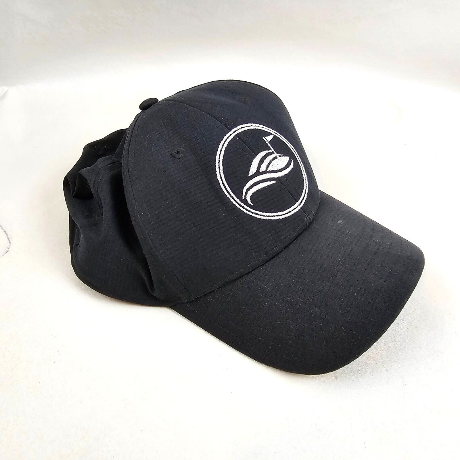 Under Armour Hat Mens Black Large XL Golf Fitted Cap Columbia Hills Ohio Sporty