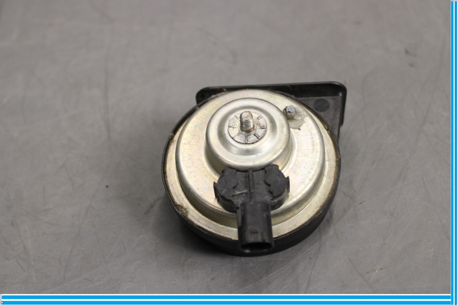 07-13 BMW 335i 328i Low Tone Pitch Signal Alarm Horn Oem
