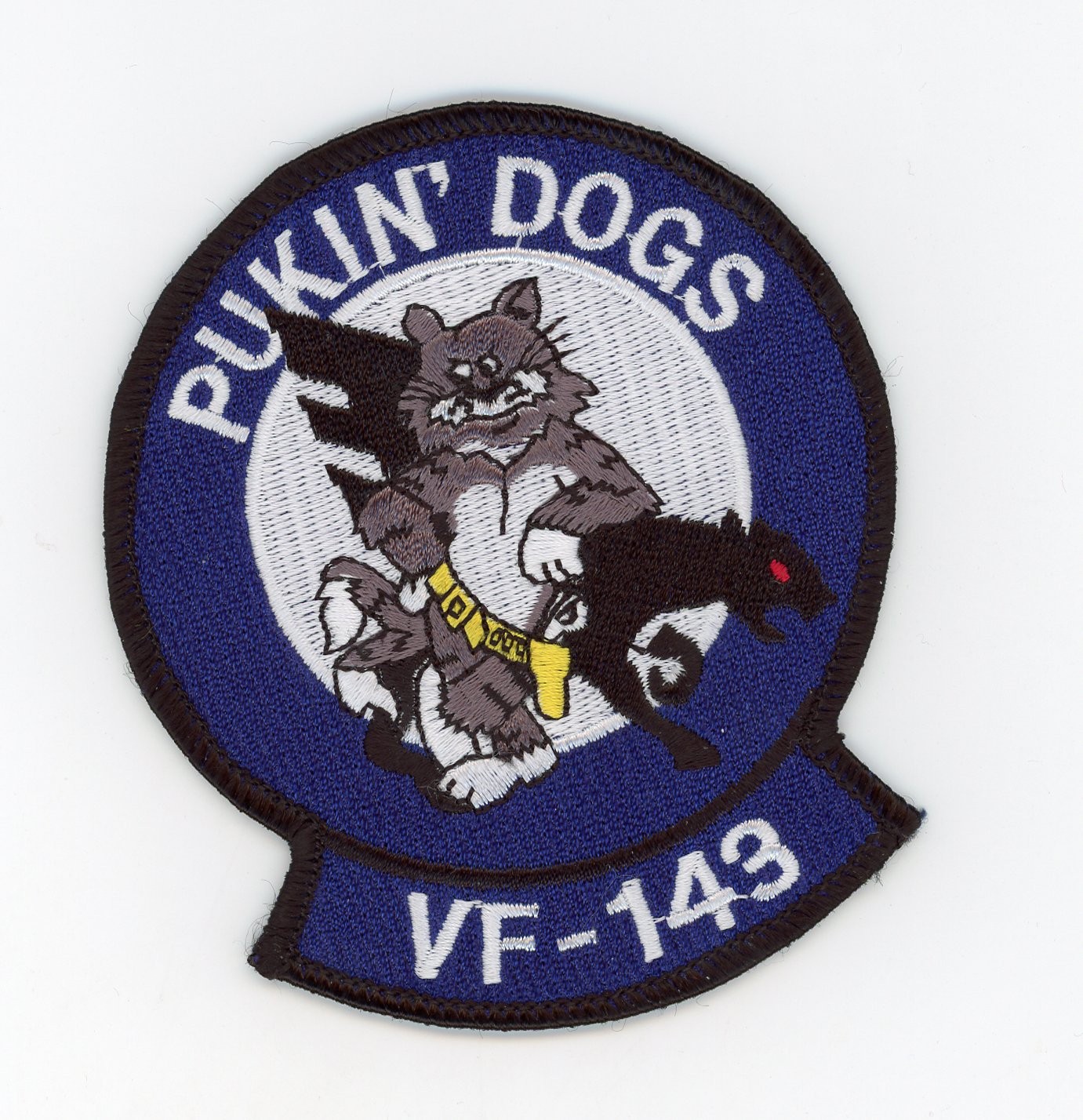 PATCH USN F-14 TOMCAT VF-143 PUKIN´ DOGS CAT IRON ON PARCHE