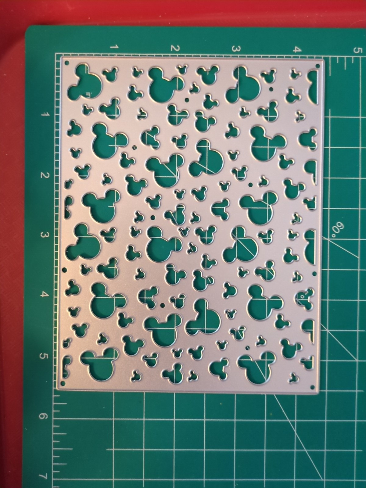 Metal Die Cut 4 Sizzix Disney Mickey Mouse Background Head Ears Birthday Christm
