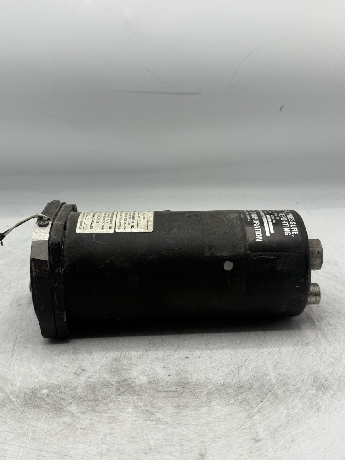 AEROSONIC PRESSURE ALTITUDE REPORTING ENCODING ALTIMETER 101435-11719 READ