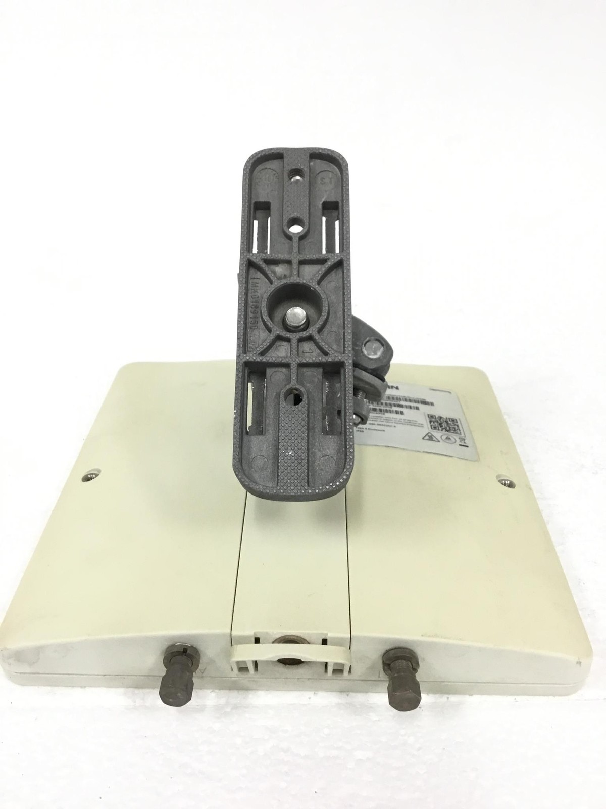 Radwin 5000 SU-Pro RW5600-0P58 Wireless Unit w/ Pole Bracket – Used Working