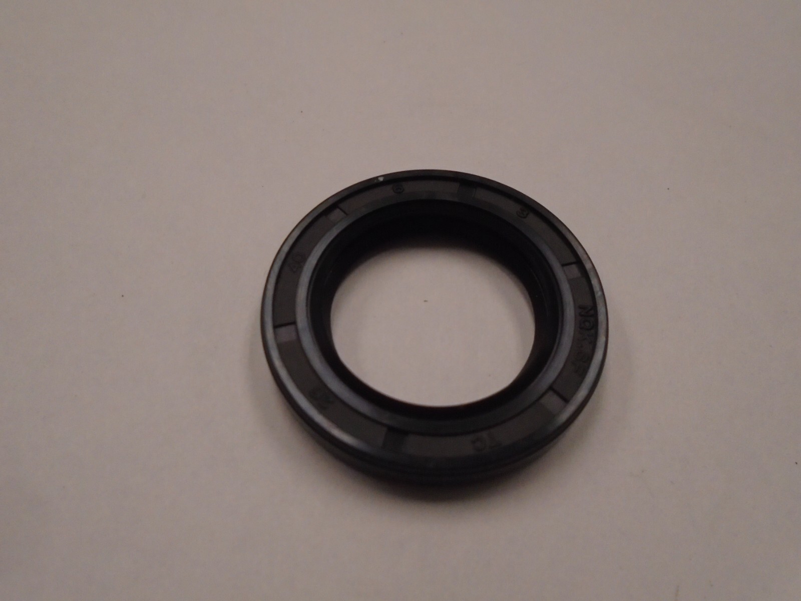 NEW TC 26X40X6 DOUBLE LIPS METRIC OIL / DUST SEAL 26mm X 40mm X 6mm