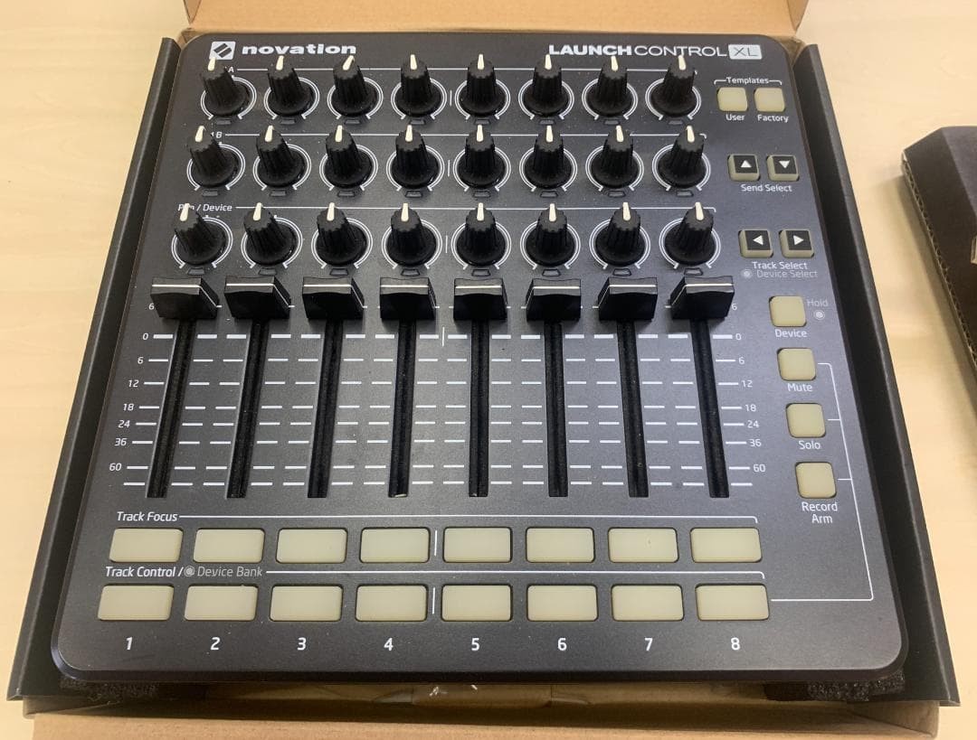 Novation Launch Control XL MK2 MIDI DJ Controller Live Performance USB Manual