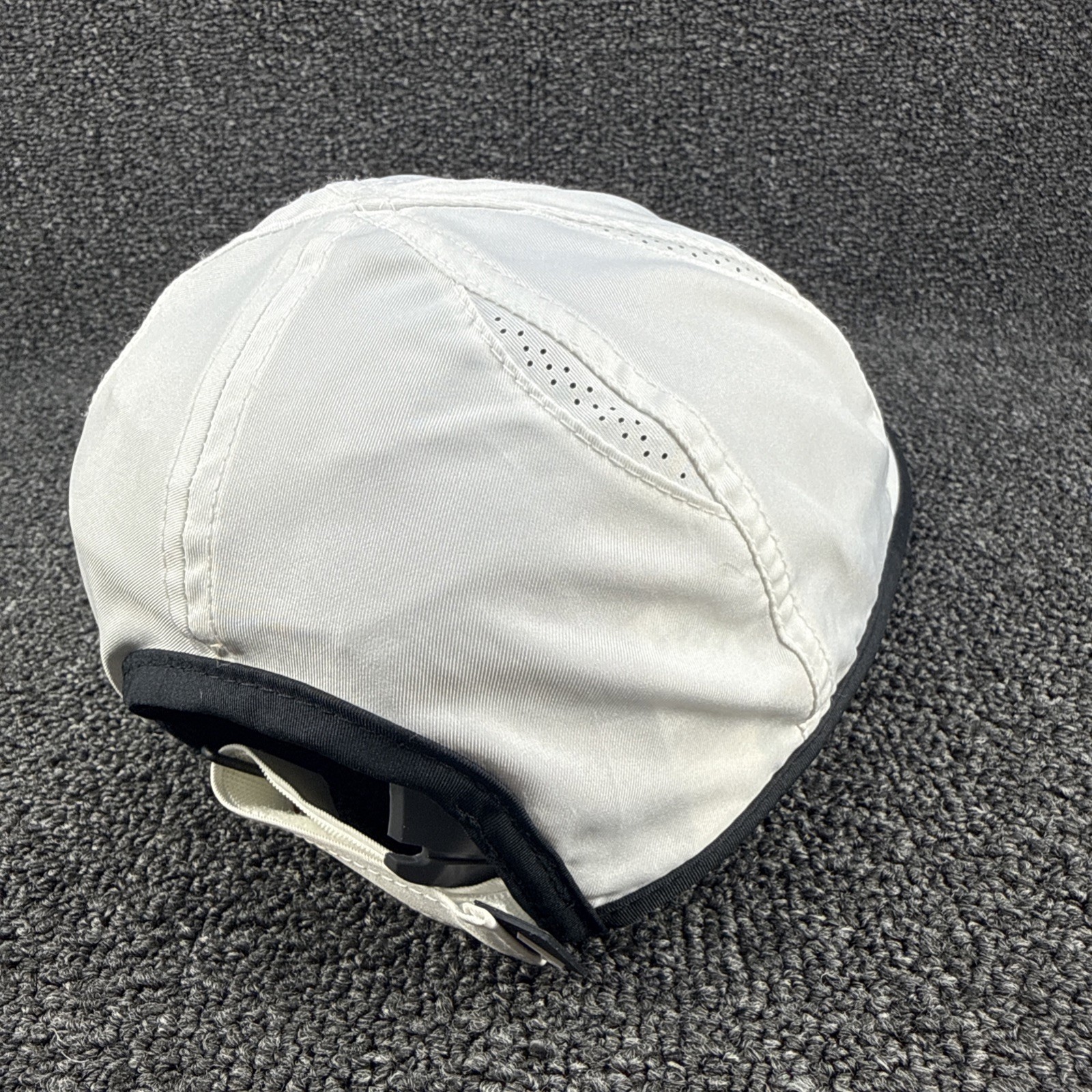 NIKE Featherlight Dri-Fit Cap hat Adult Size White Running Tennis Pickleball