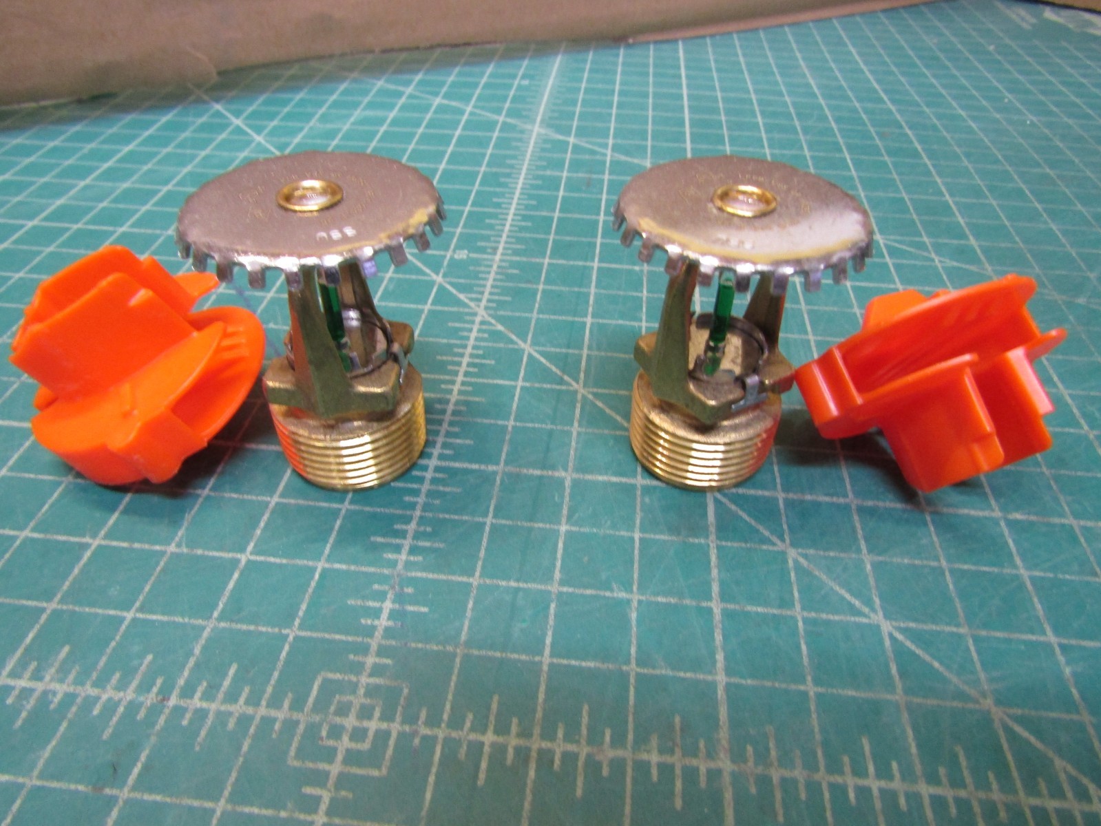 2 – VIKING VK3501, 23877AE 3/4" QR SPRINKLER HEADS 200F. NEW bulk packing