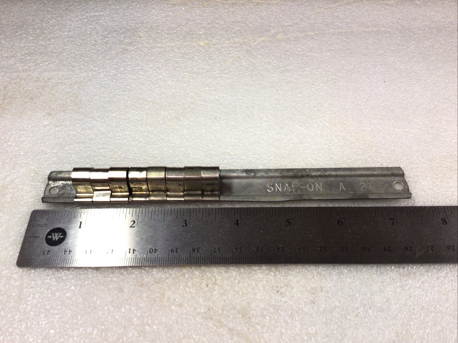 Snap On Tools#A265 - 7-1/2” Long, Socket Rail, With -(8) - 3/8” Clips, Nice-USA-