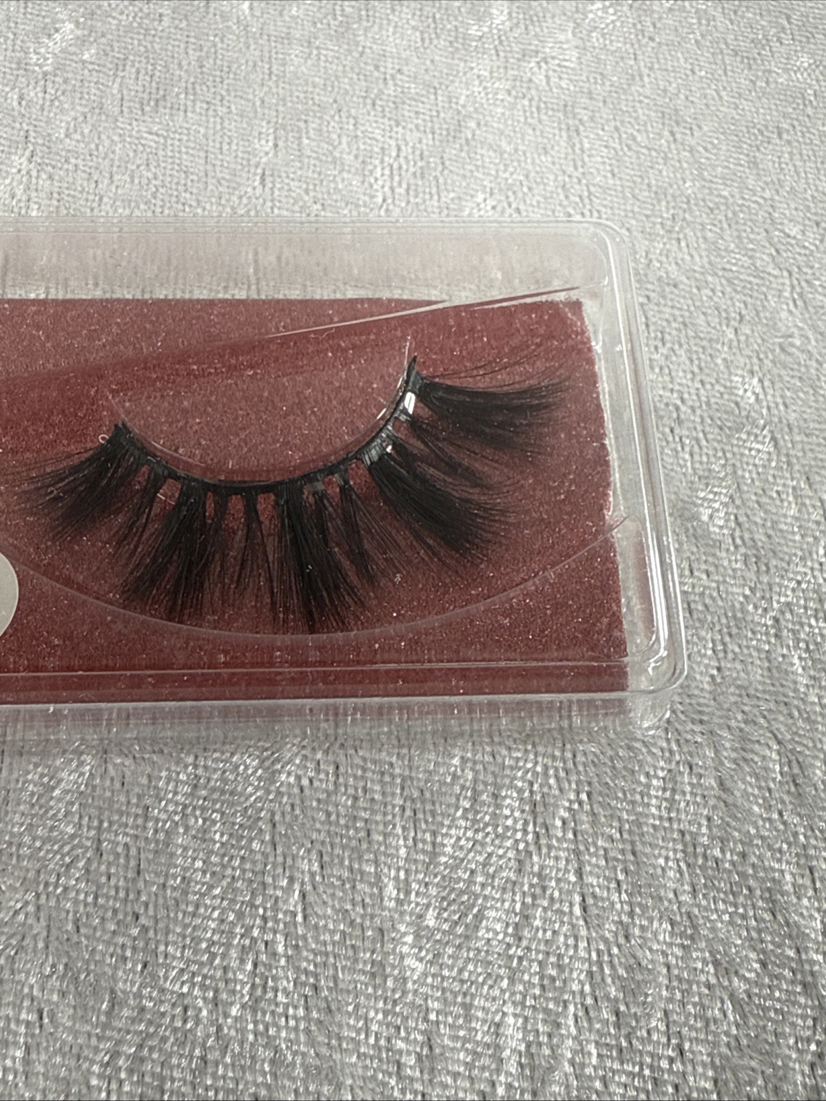 false eyelashes #M06