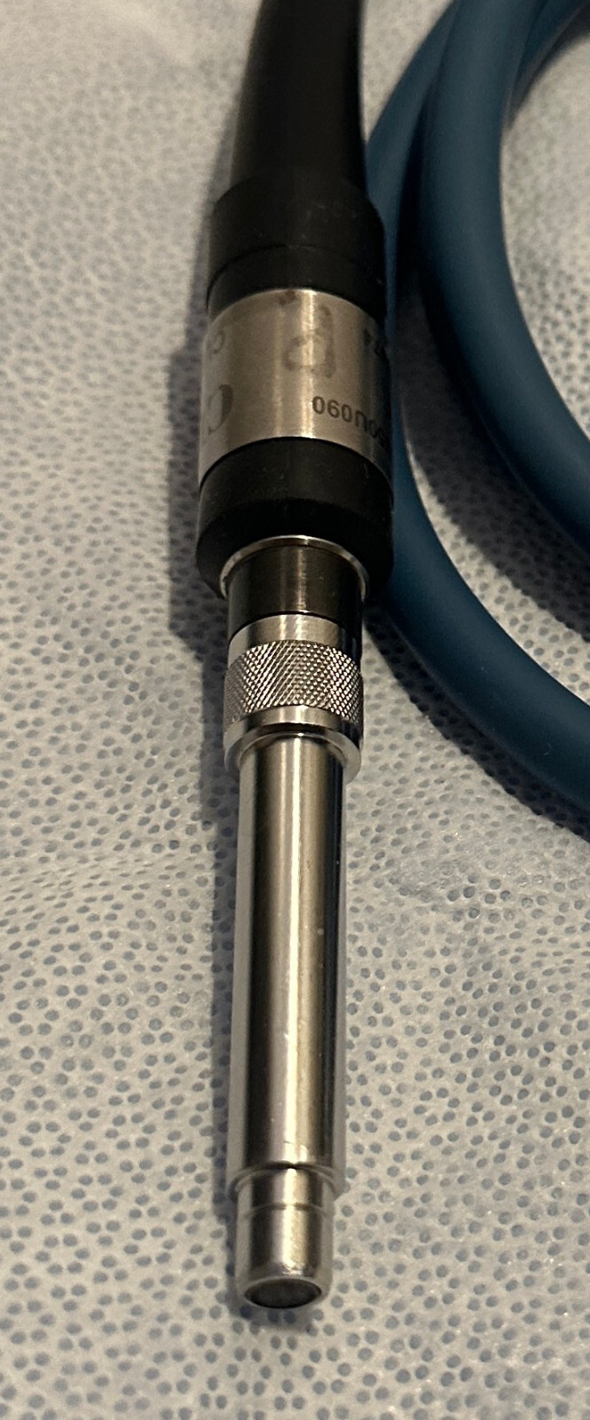 STRYKER ENDOSCOPY LIGHT CABLE 90 inches