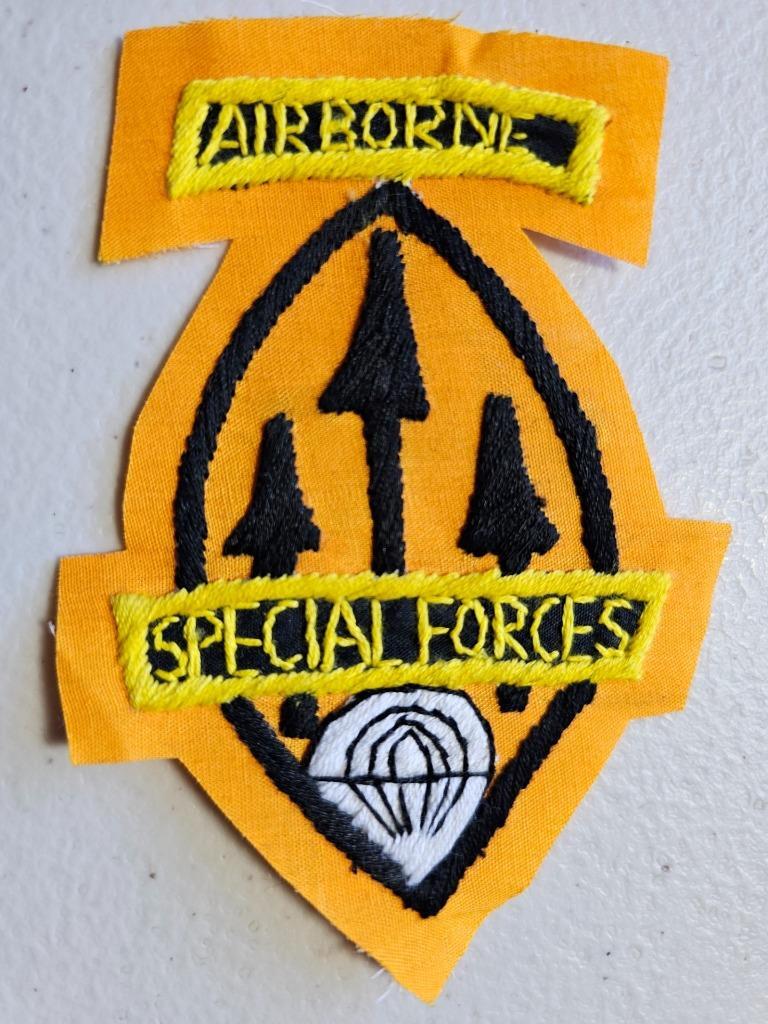 Vietnam Repro Patch:  AIRBORNE SPECIAL FORCES