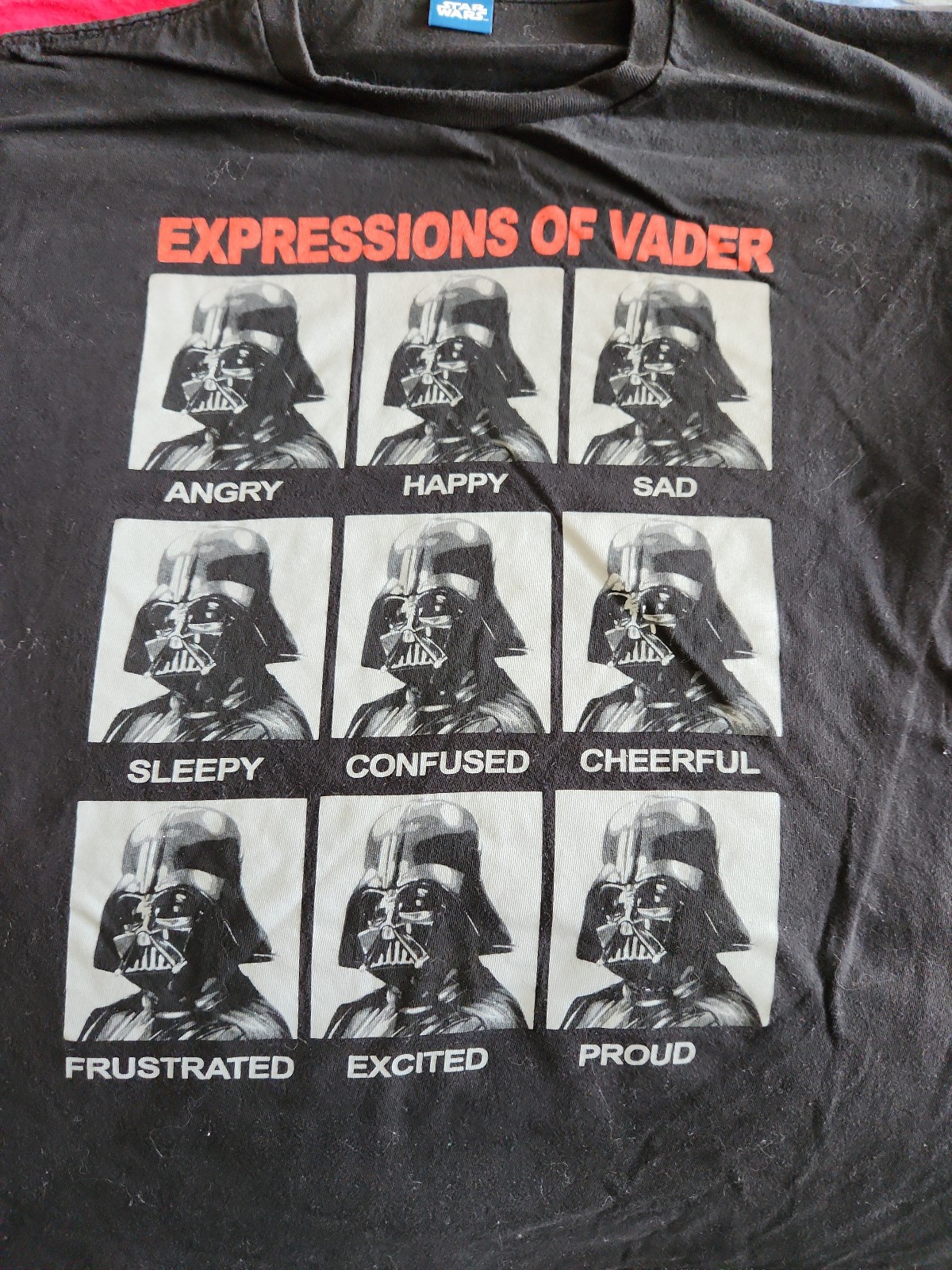 Star Wars Used T-Shirt - Size XL Extra Large - Expressions of Vader