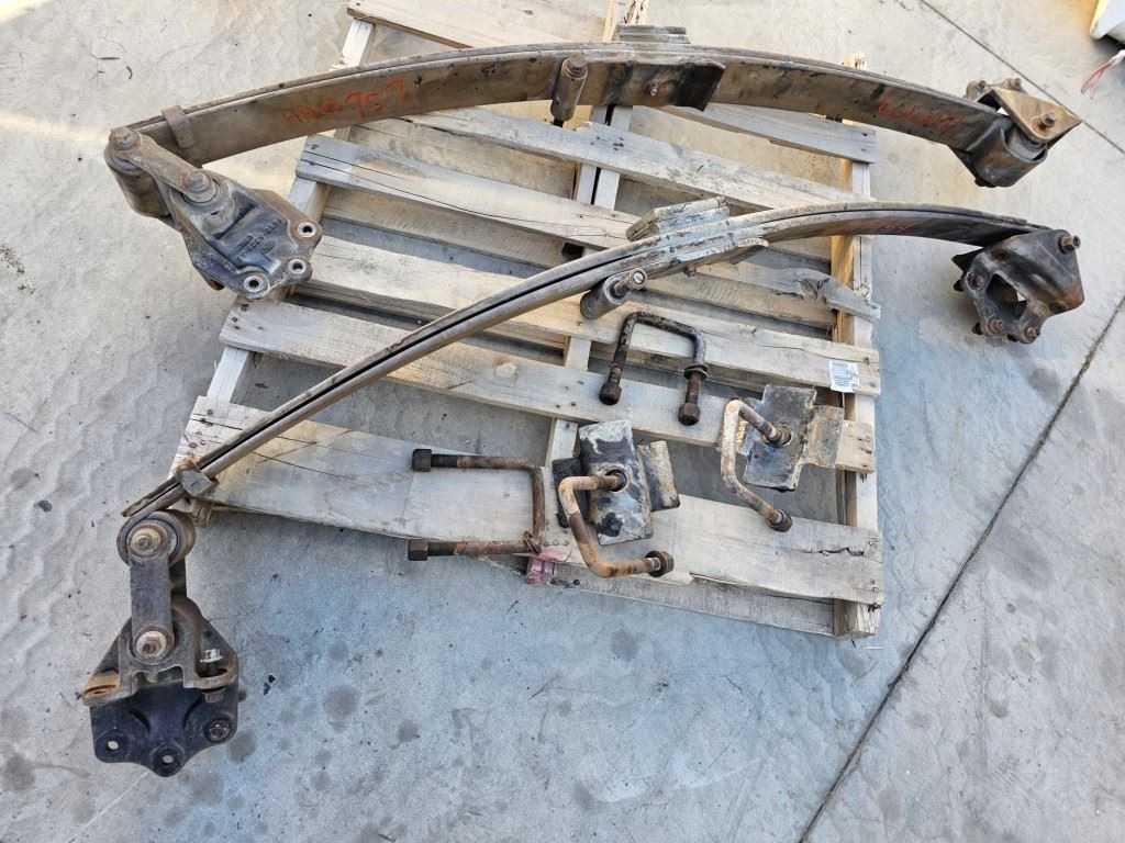 USED 07 FORD F53 RV FRONT PAIR OF 2 LEAF SPRINGS SHIPPED Los Angeles Bounder