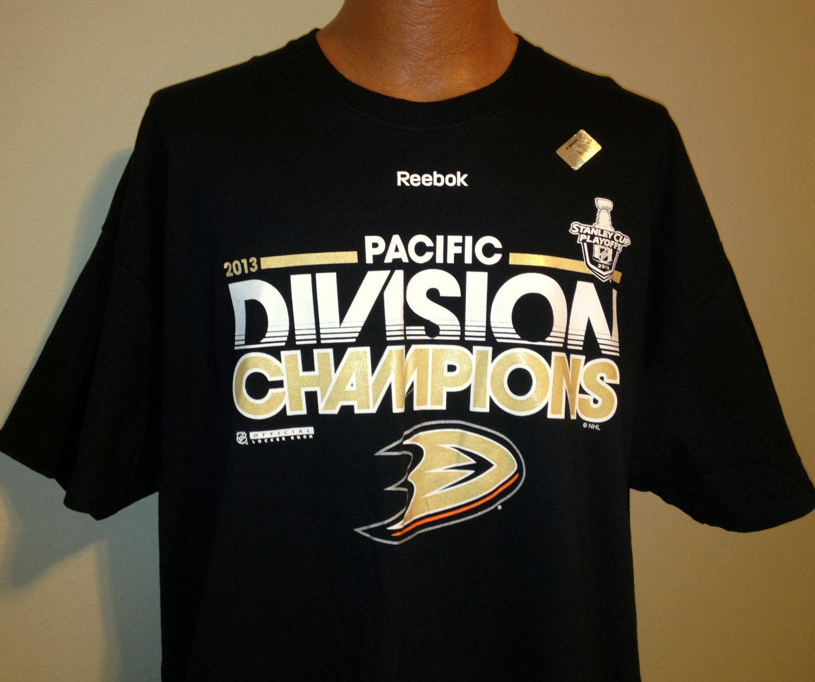 ANAHEIM DUCKS 2013 REEBOK PACIFIC DIVISION CHAMPION LOCKER ROOM TSHIRT ADULT XXL
