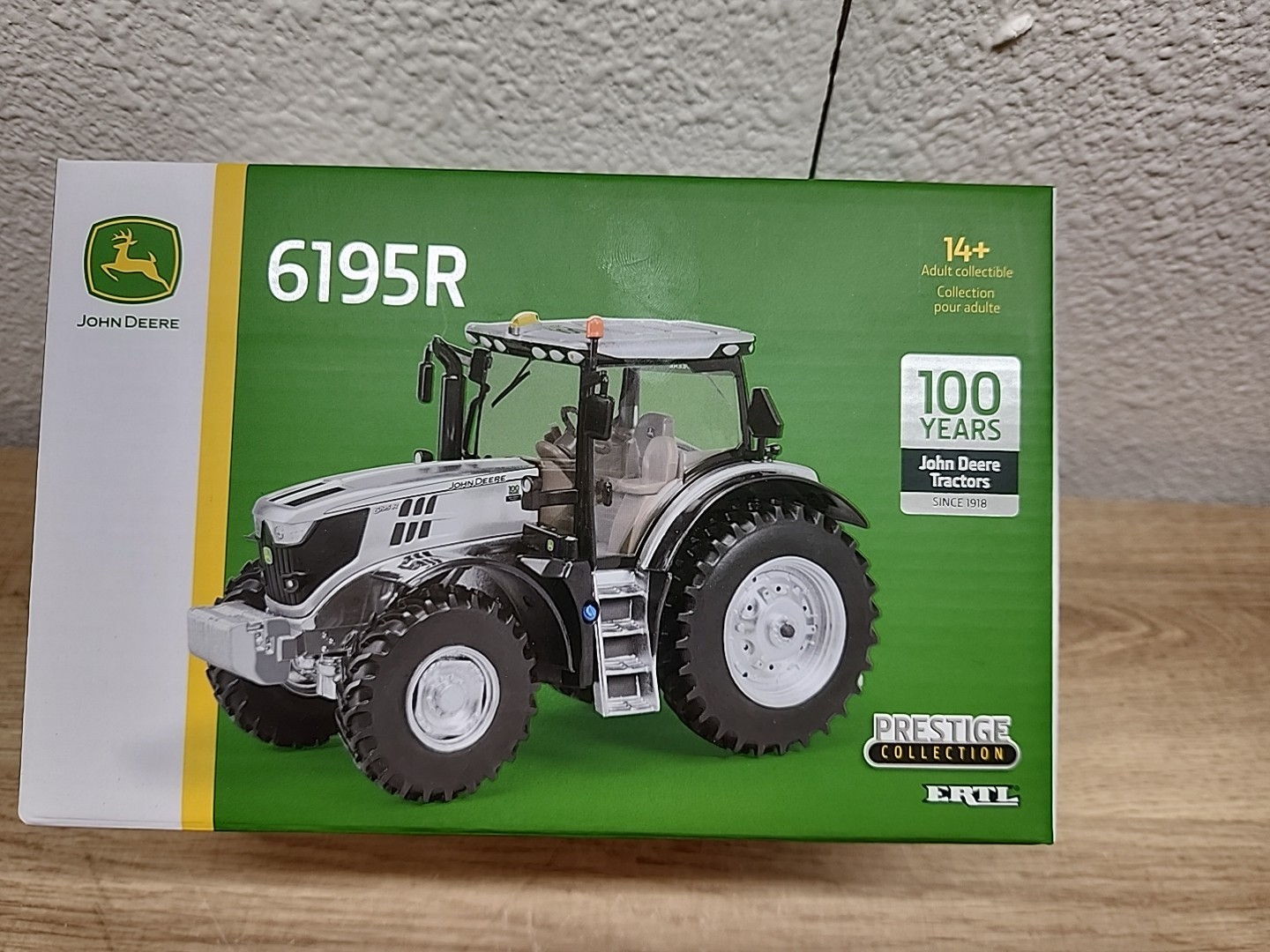 John Deere 6195R 100 Year of Tractor Prestige Silver Tractor 1:32 NIB 1 of 2018