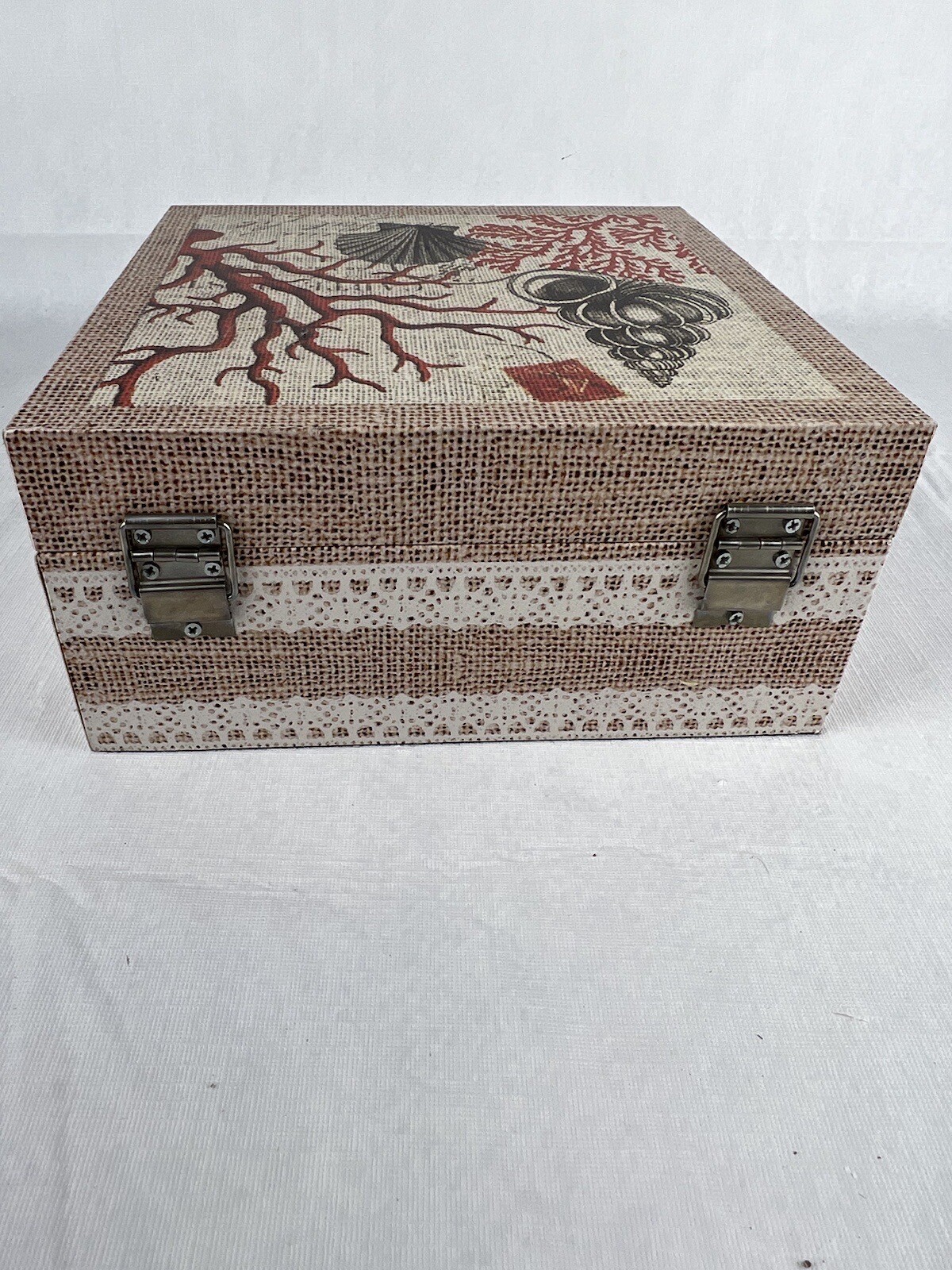 9.5x9.5x4.75 Trinket Box Tree Scallop Sea Shell Hinged Hook Closure
