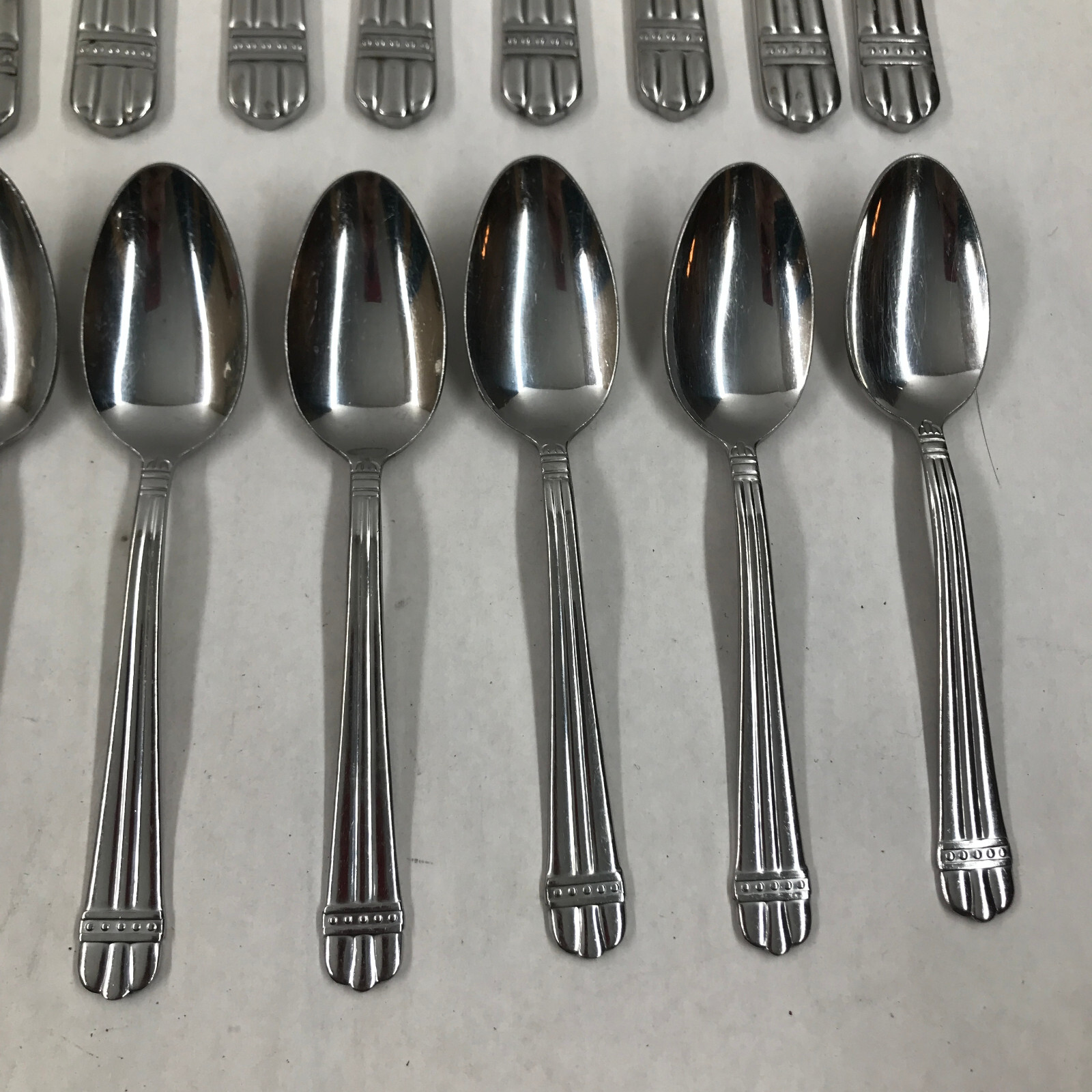Oneida *TRIDENT* Stainless Flatware Silverware 26 Pc Replacement Spoons Forks