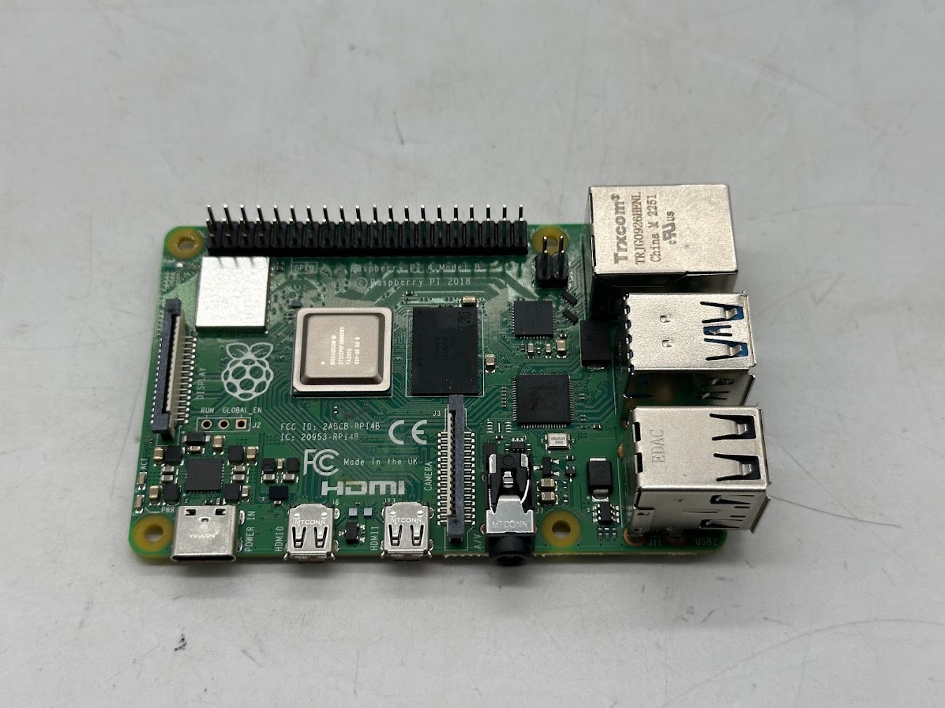 Raspberry Pi 4 Model B - 1 GB