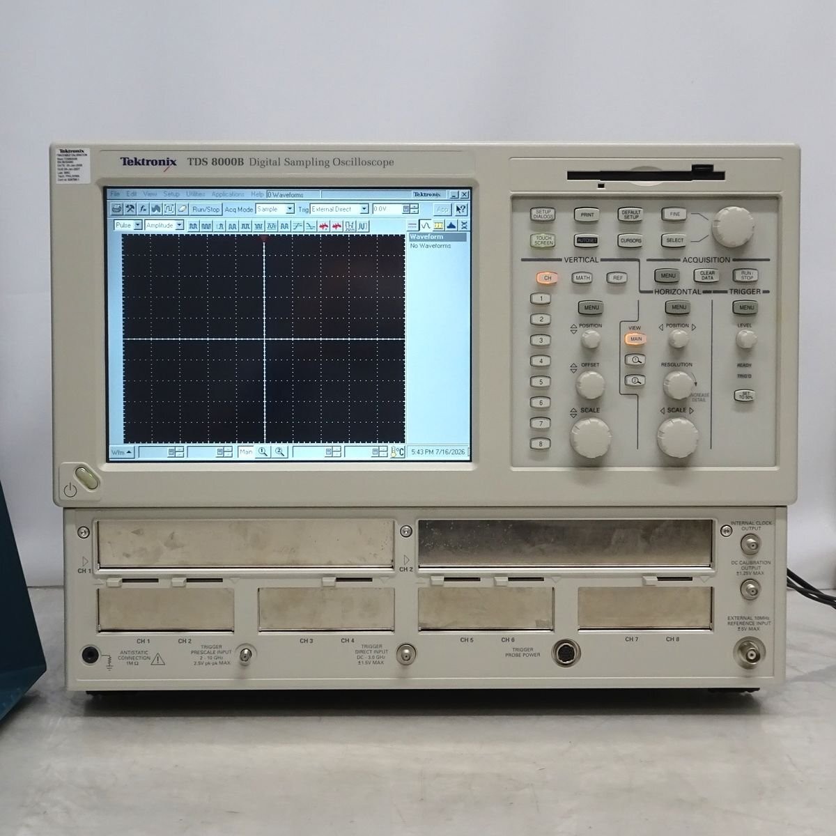 Tektronix TDS8000B Digital Sampling Oscilloscope Mainframe No Modules AS-IS