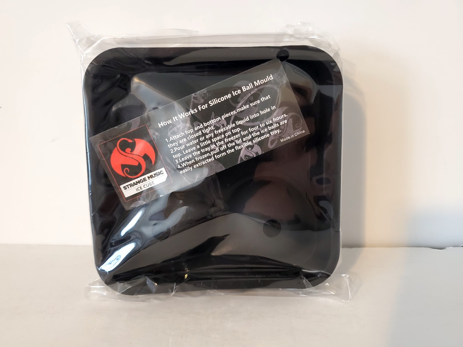 Tech N9NE "Strange Music" Ice Cube/Ball Mold SEALED in packaging/Brand NEW ÷