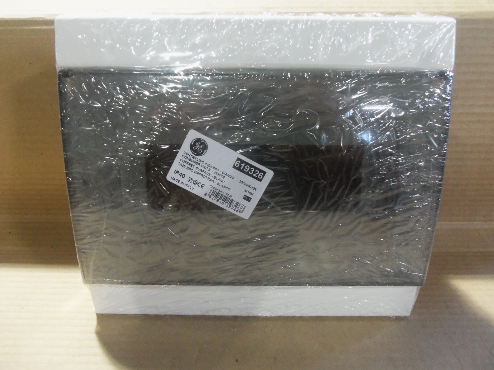 NEW GENERAL ELECTRIC 619326 WHITE FLUSH MOUNTED SWITCHBOARD CONSUMER UNIT