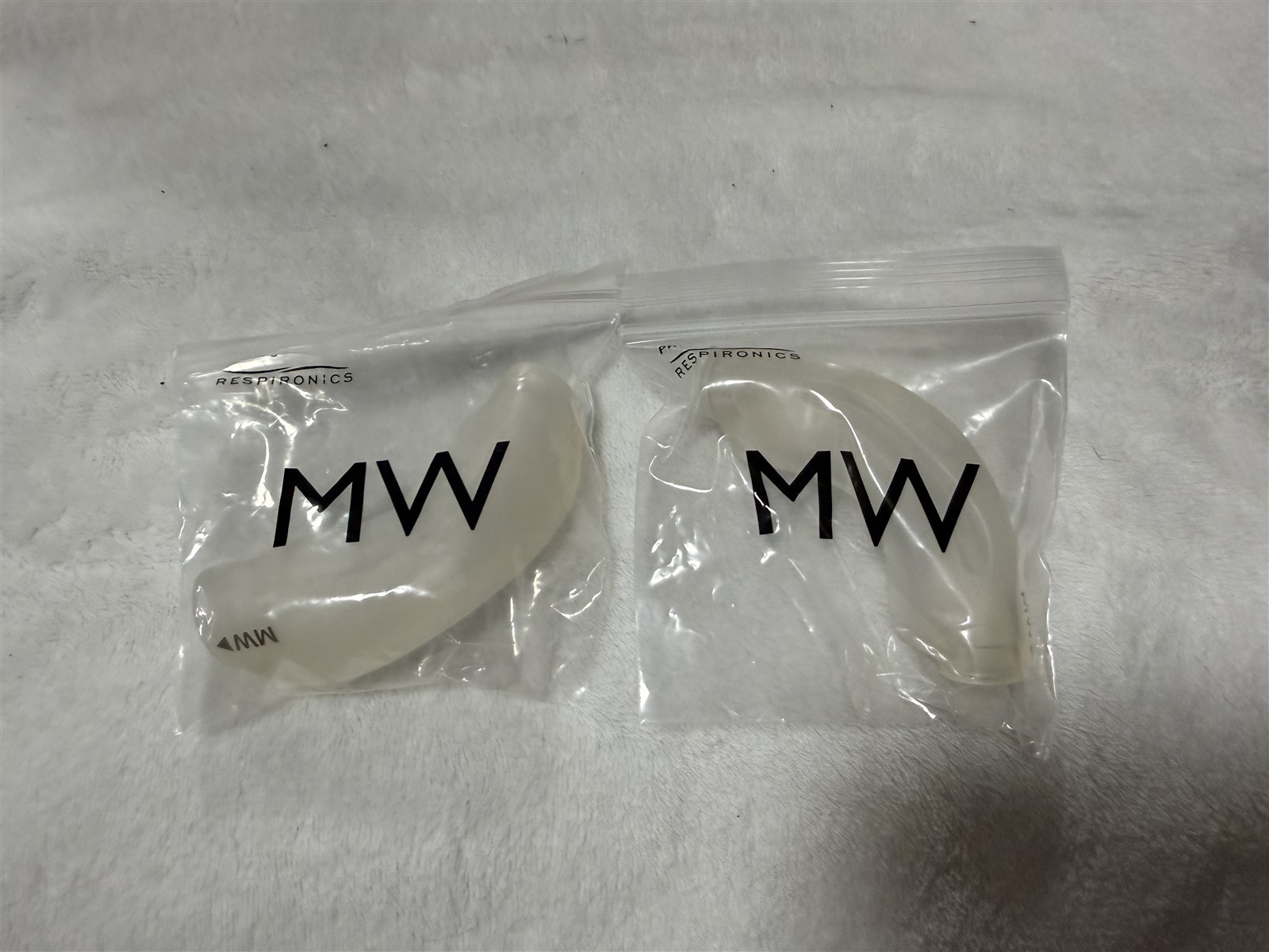 2x 1116743 RESPIRONICS DREAMWEAR UNDER NOSE NASAL MASK CUSHION SIZE MEDIUM WIDE