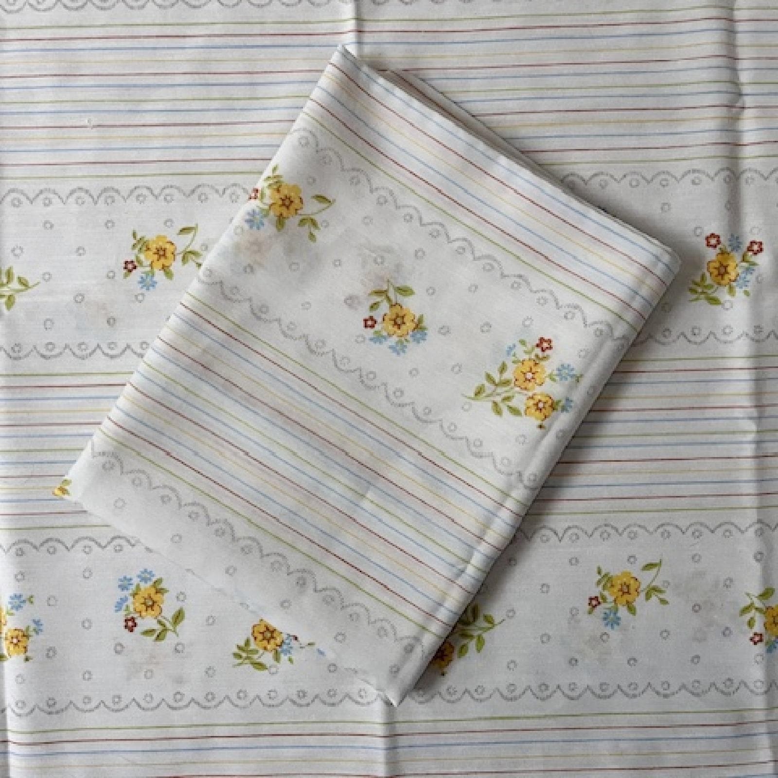 Vintage Thomaston New Era Queen Flat sheet with 2 pillowcases striped floral