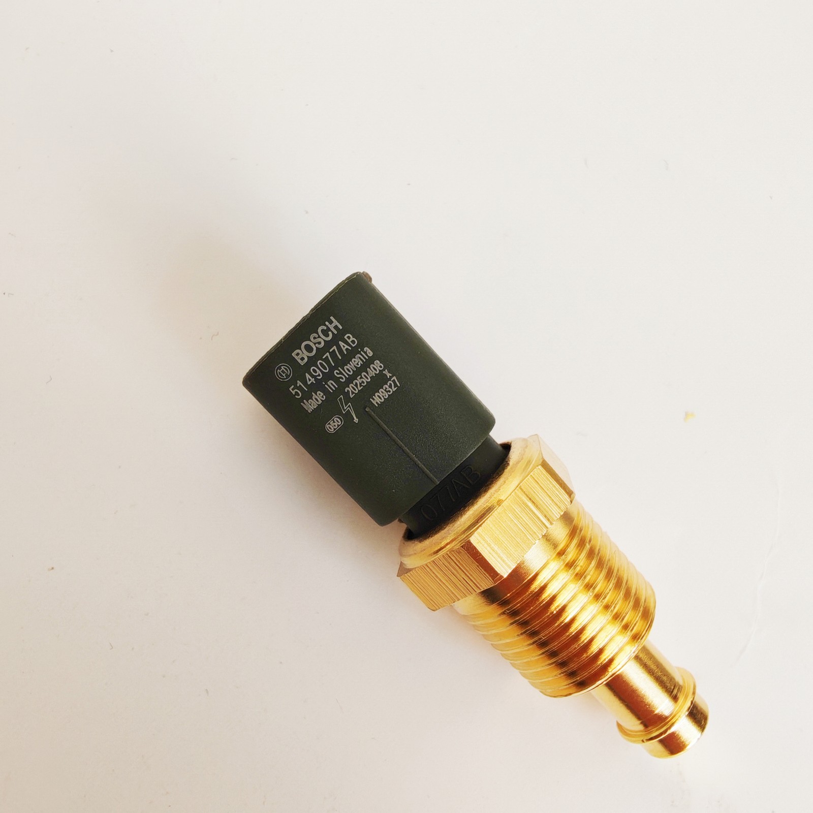 Engine Coolant Temperature Sensor Temp 5149077AB For Dodge Charger Jeep Ram 1500