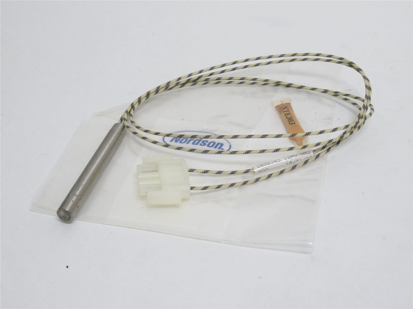 229680 New-No Box; Nordson 1030336A Heater Cartridge; 120V; 350W; 3/8"OD