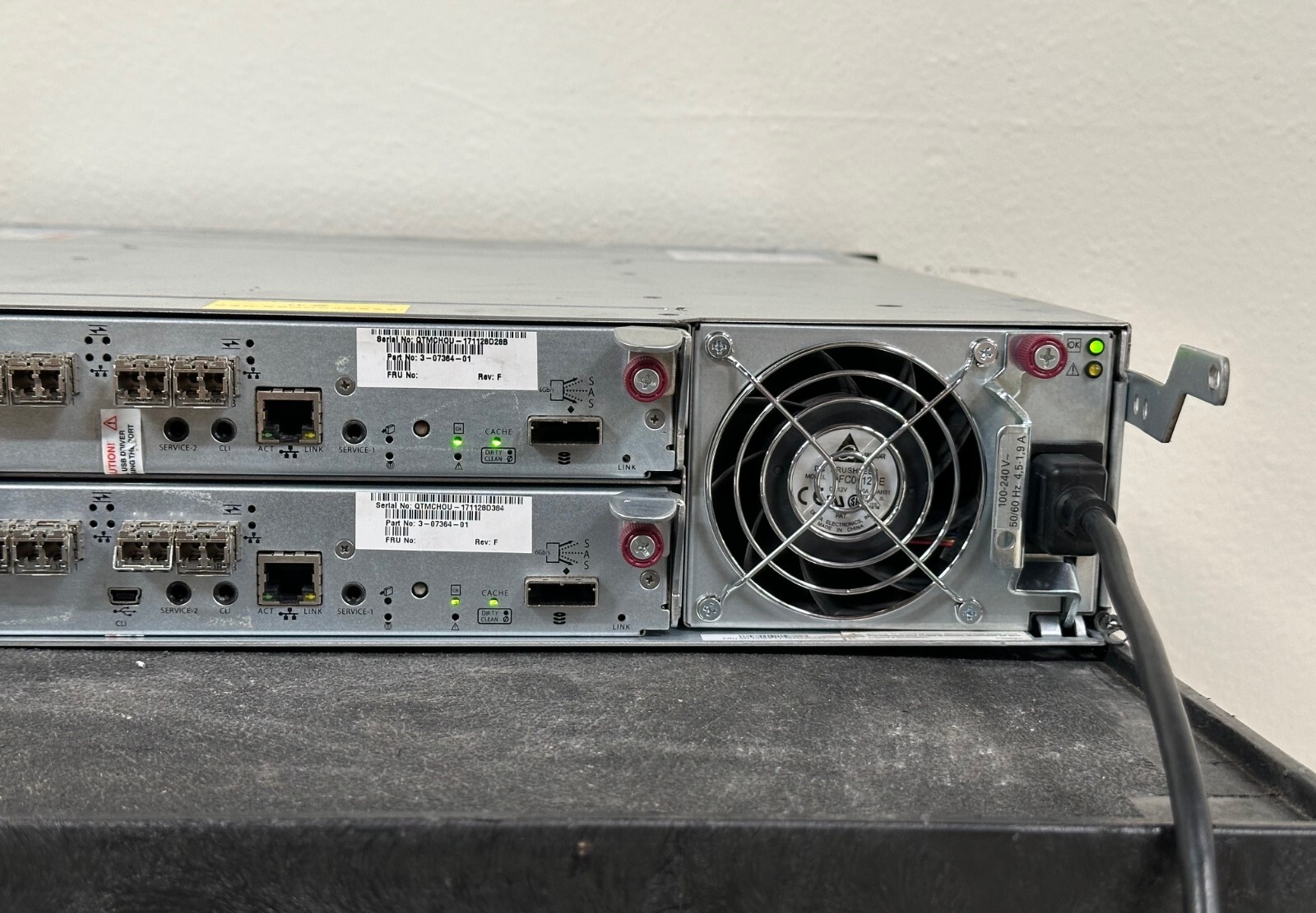 Quantum QXS 24-bay SAS disk array w/ Dual 3-07364-01 Quantum SAS SAN Controller