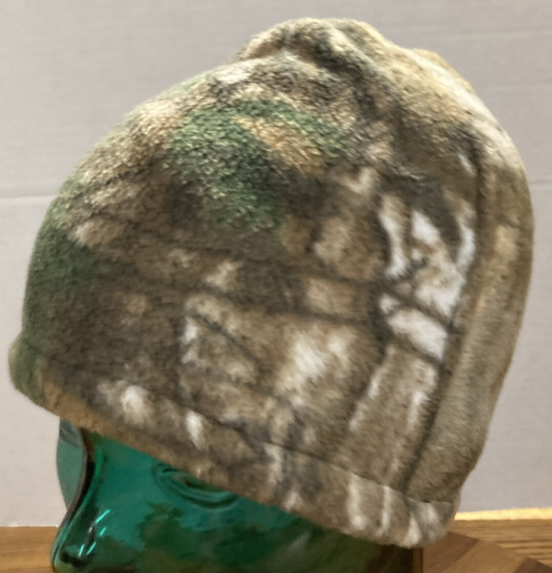 YOUTH CAMO & BLACK WINTER BEANIE HAT REVERSIBLE OSFM VERY GOOD CONDITION 4