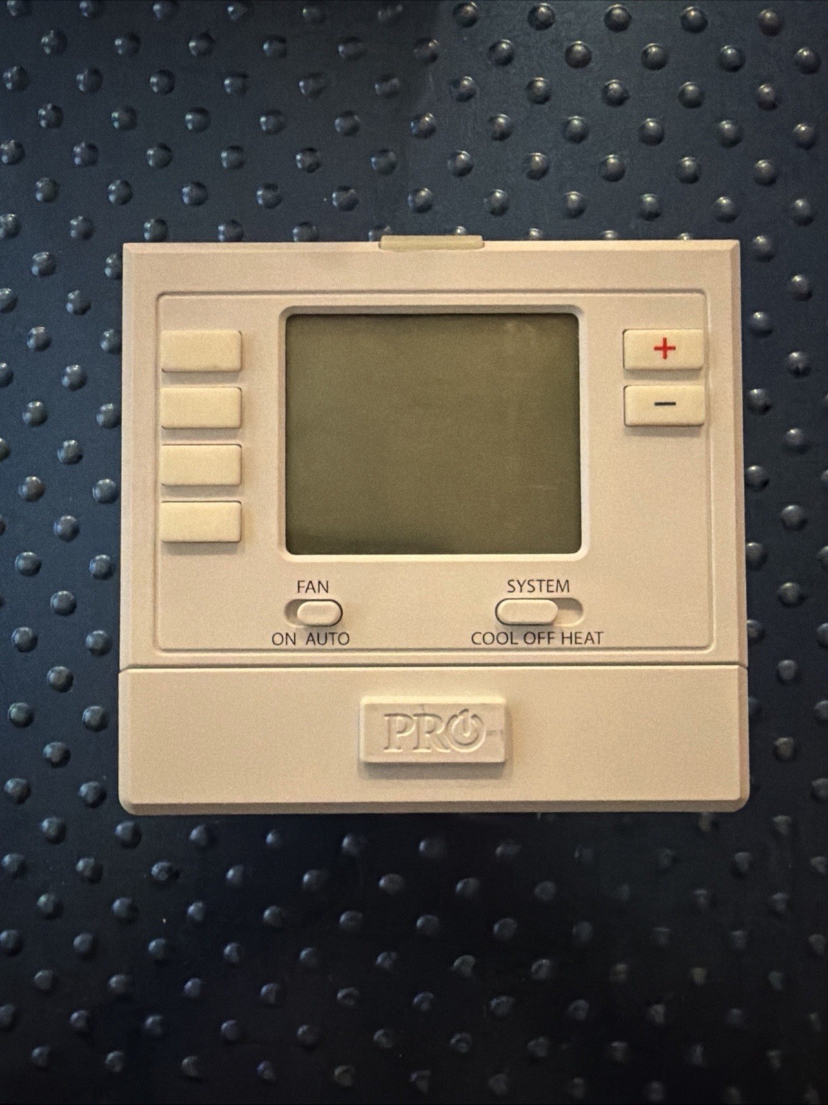 Pro1 T705 Digital Thermostat