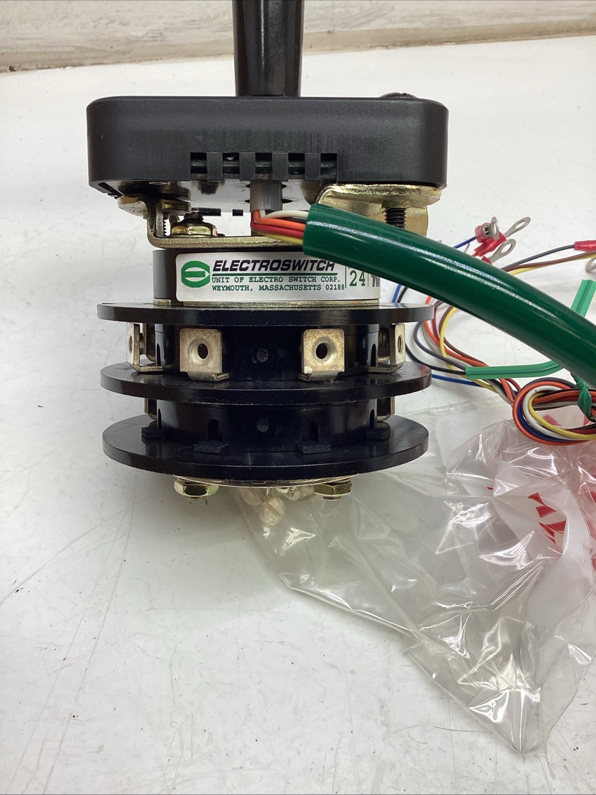 Electro switch Breaker Control 24PF38D NIB