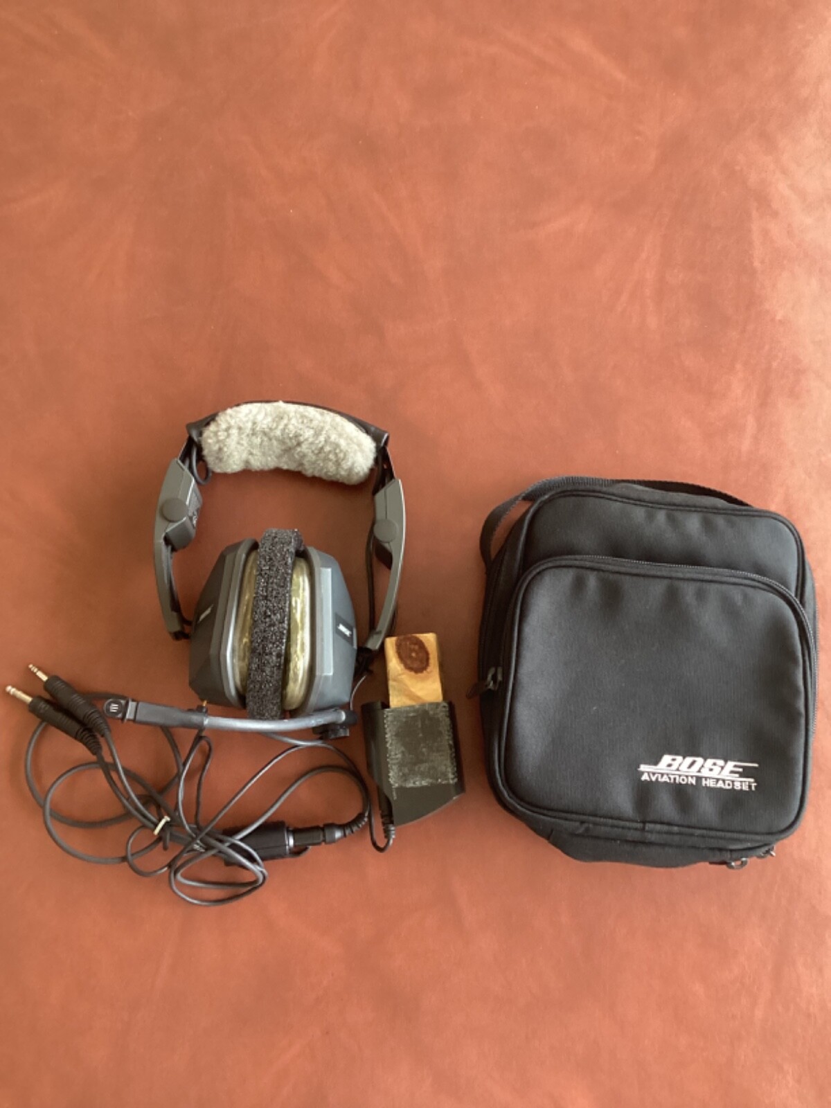 Bose Headset AH-TS *For Parts or Not Working*