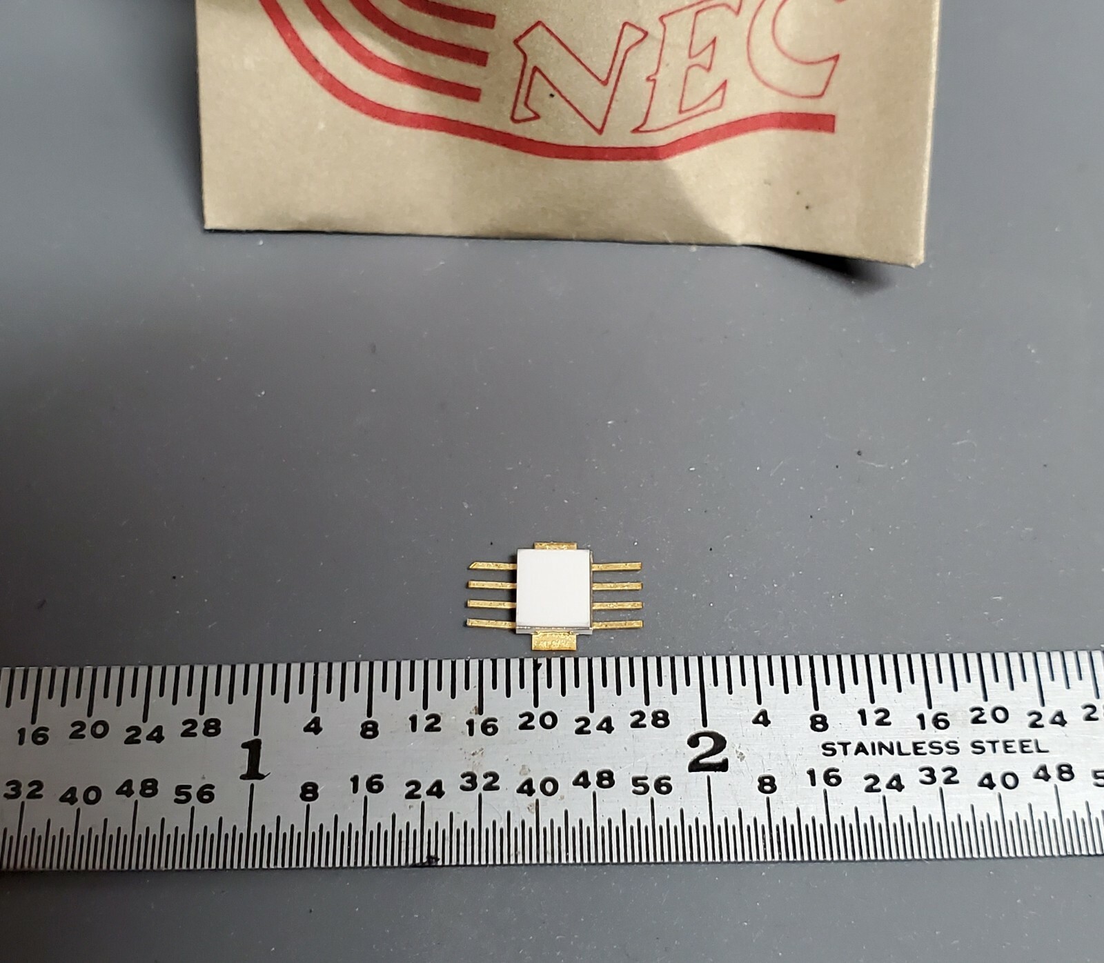 uPG503 9gHz Divide By 4 dynamic prescaler