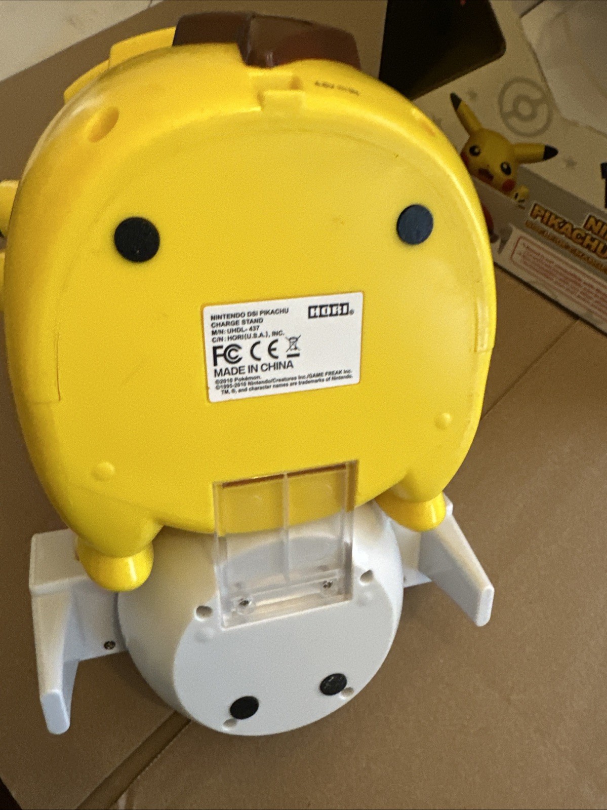 Pokémon Nintendo DSi Pikachu Charge Stand