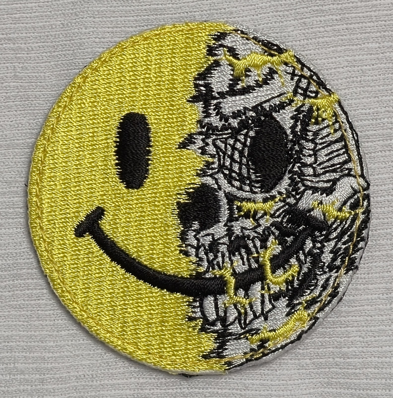 Tactical Morale Patch: Yellow Smiley Face / Skeleton Skull