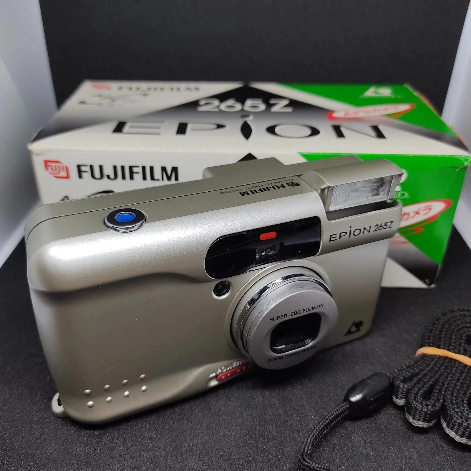 Good condition EPION 265Z point & shoot film camera 23-50mm lens made in Japan