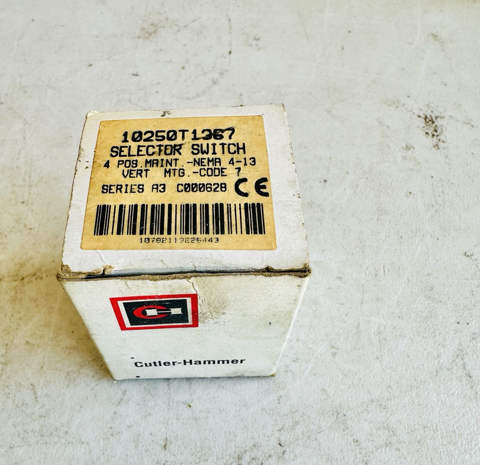CUTLER HAMMER SELECTOR SWITCH 10250T1367